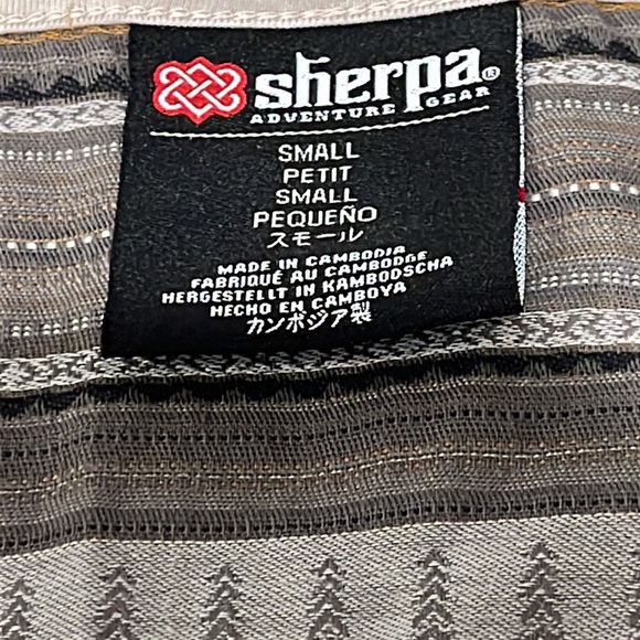 Sherpa Adventure Gear Cream Tank Top, Size Small - Picture 11 of 16